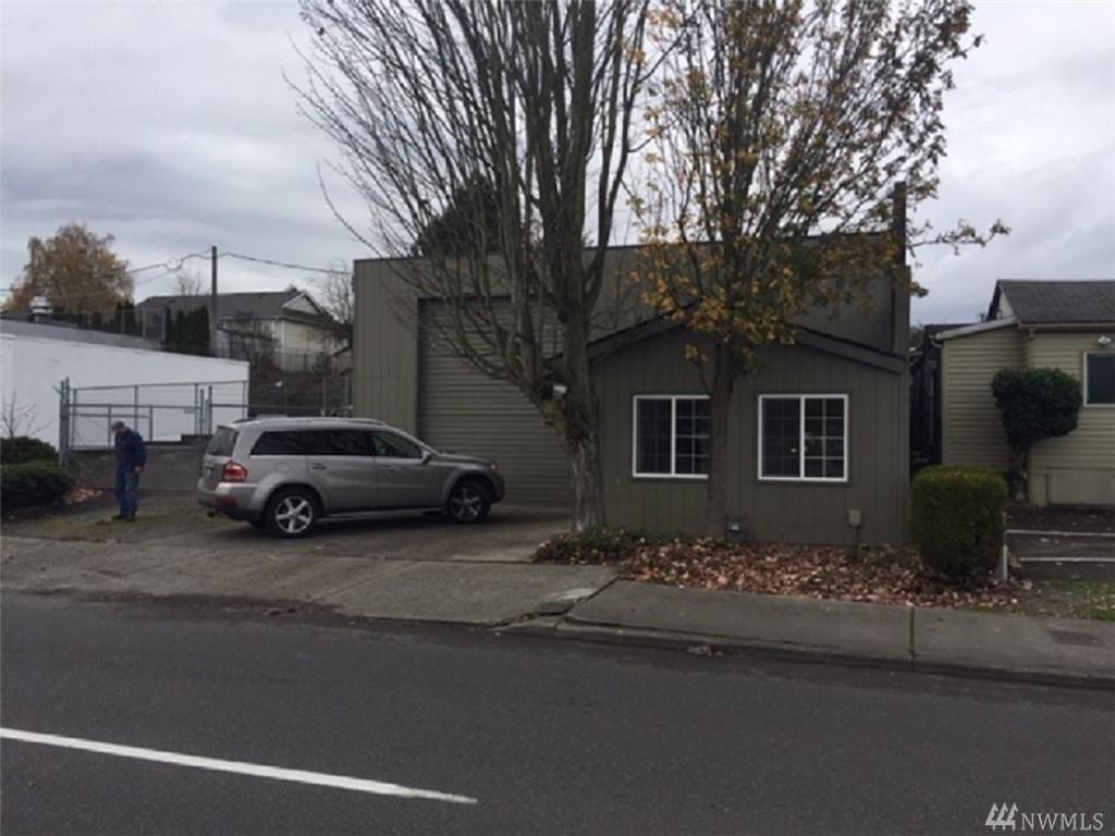 10623 16th Ave - Photo 1