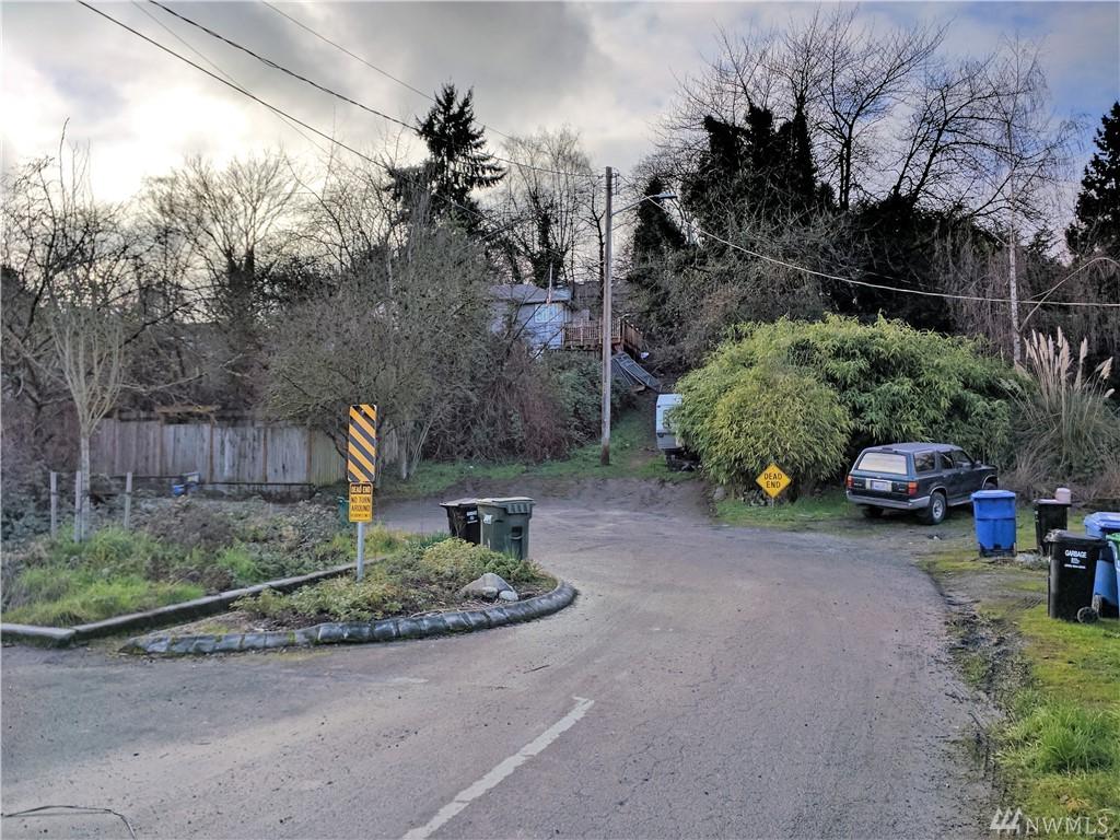 1230 Concord St - Photo 1