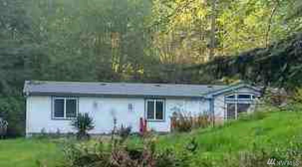 4758 Lakeside Dr - Photo 1