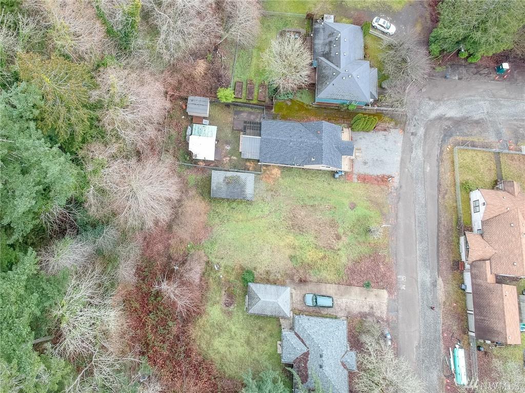 408 Henry St - Photo 1