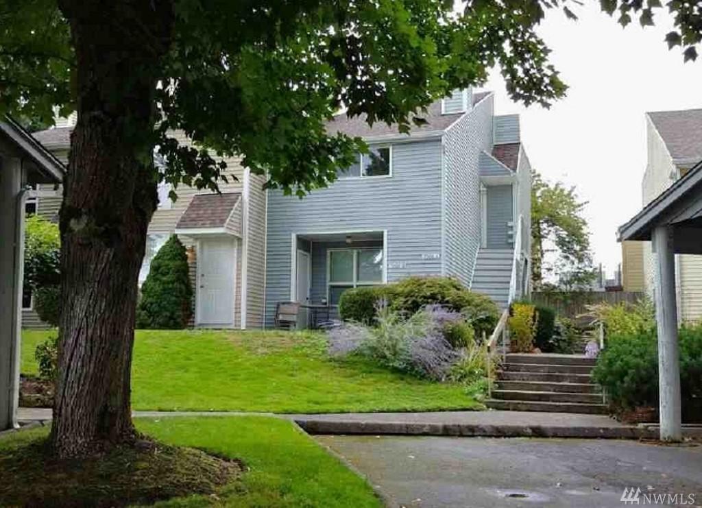 7006 43rd St - Photo 1