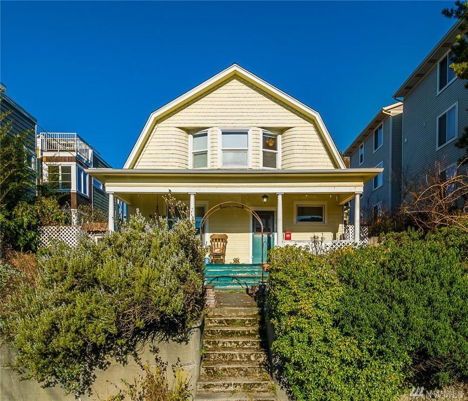 2646 59th St - Photo 1