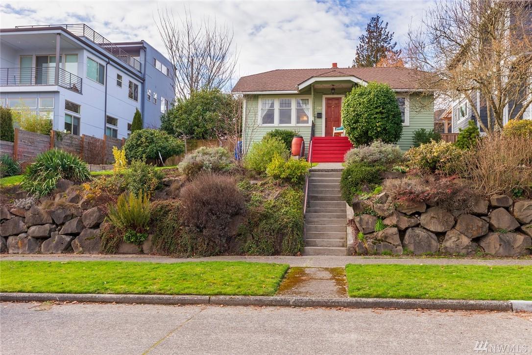 7517 32nd Ave - Photo 1