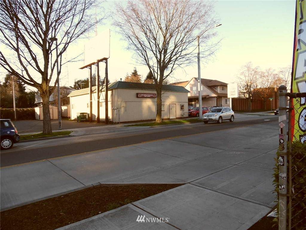 1429 23rd Avenue - Photo 1