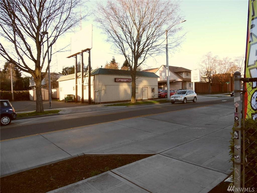 1429 23rd Avenue - Photo 1