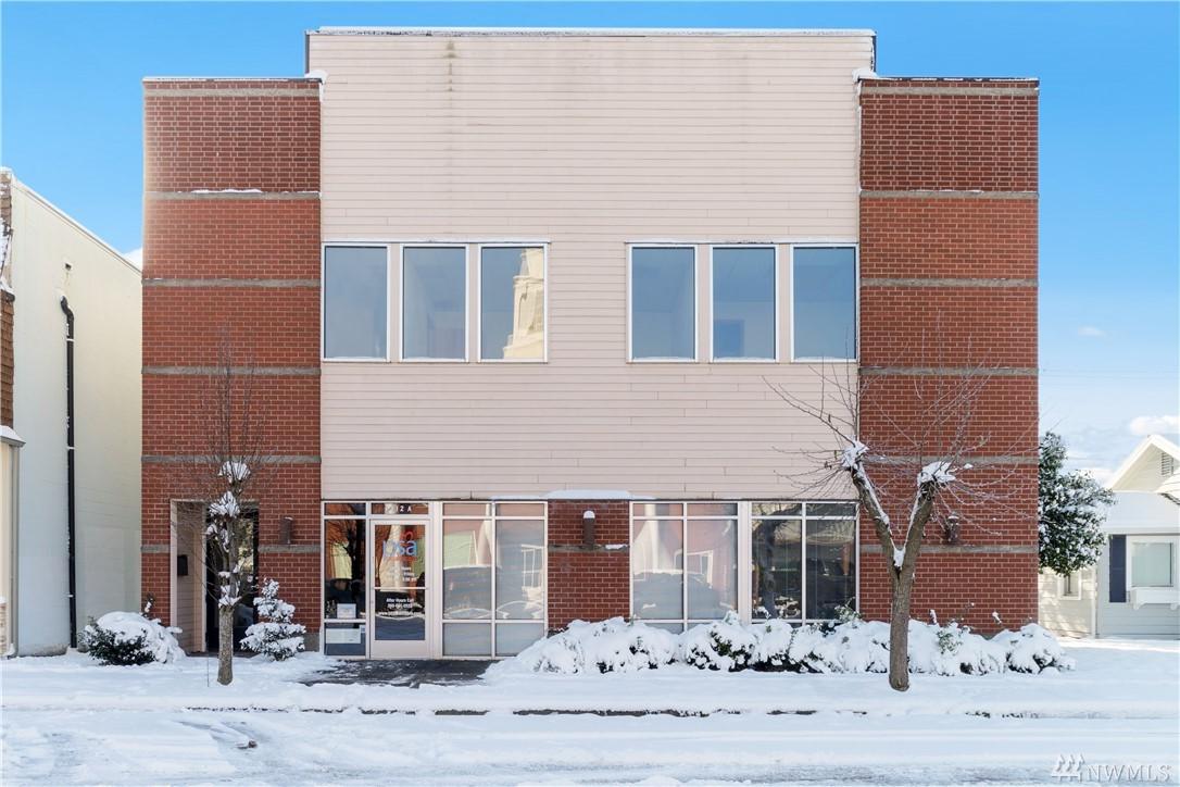 1212 2nd St - Photo 1