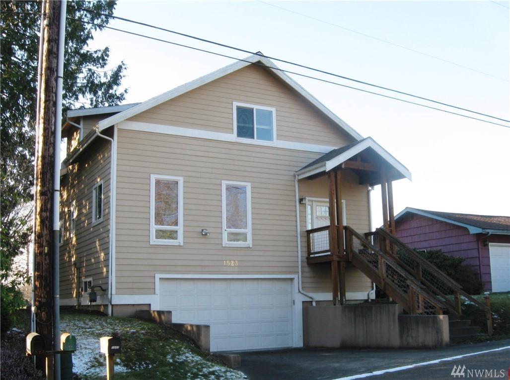 1523 Bayview Ave - Photo 1