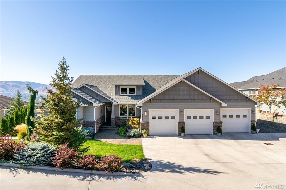 2406 Catalina Dr - Photo 1