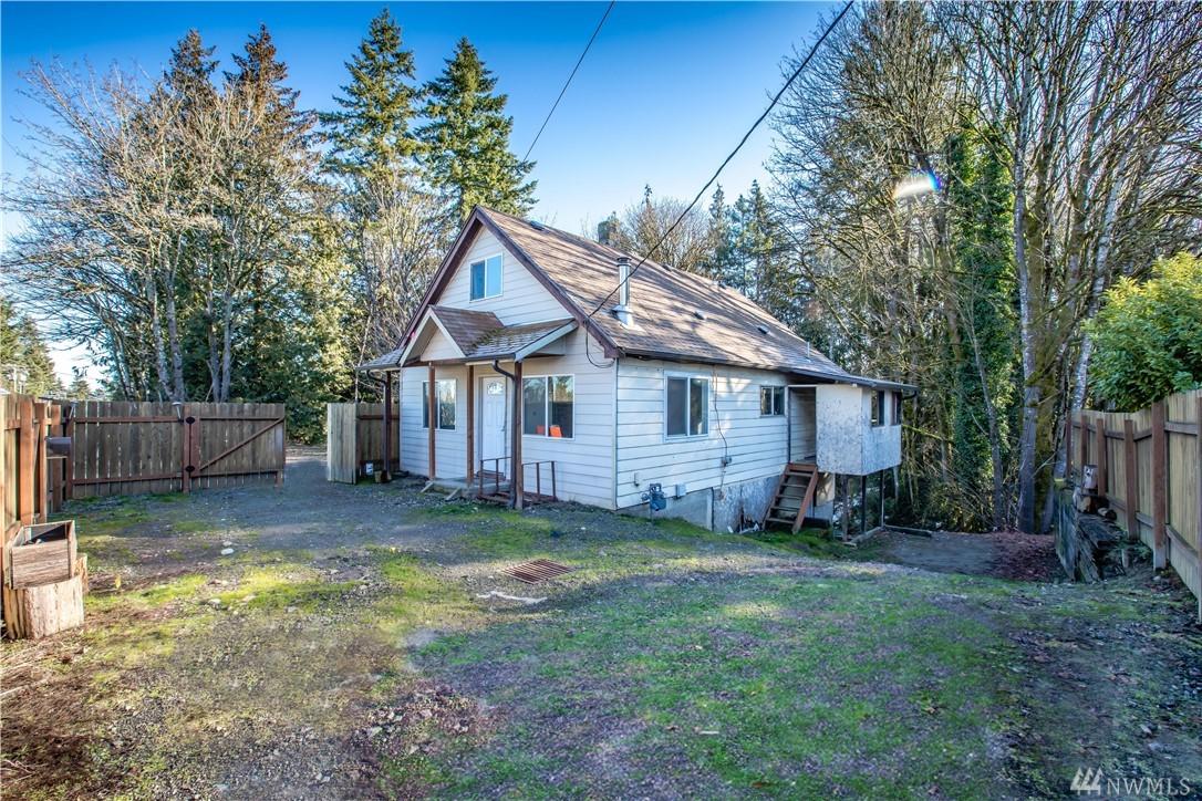 1725 Sidney Ave - Photo 1
