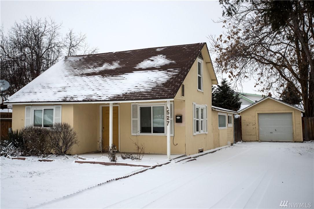 527 Ross Ave - Photo 1