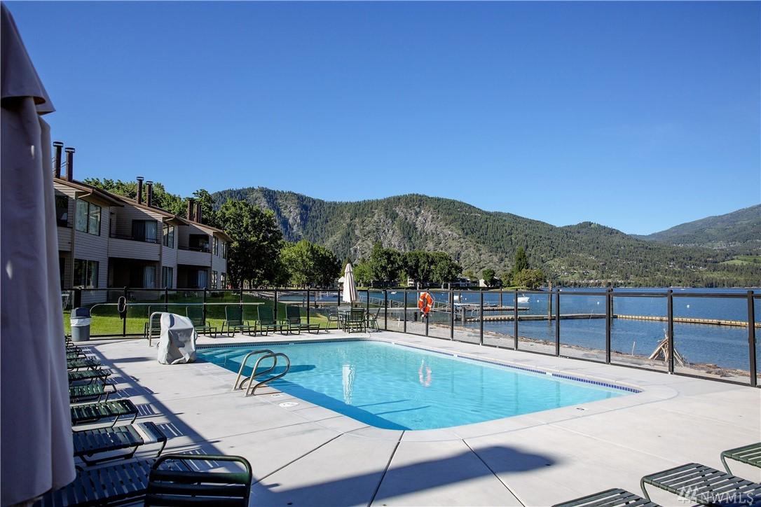 1 Lakeside 717-Q - Photo 1