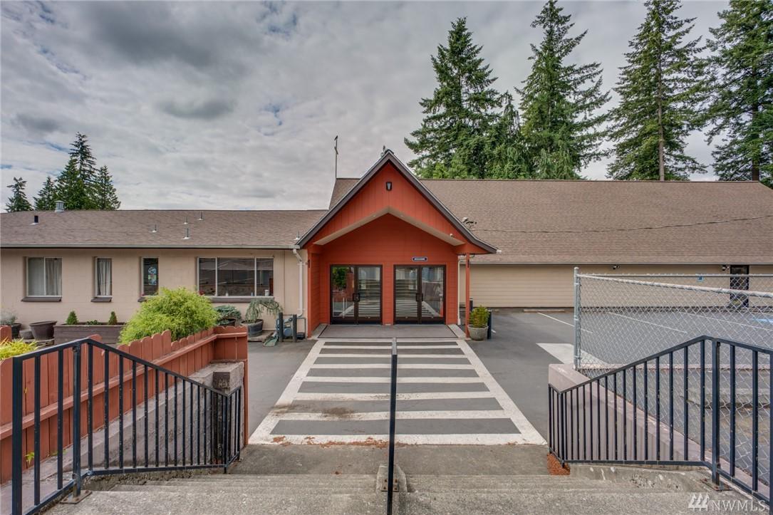 405 19th Ave - Photo 1