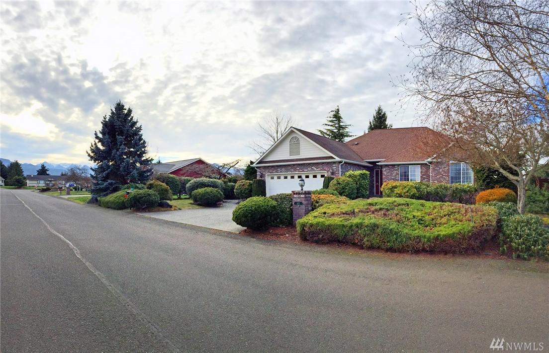 160 Duke Dr - Photo 1