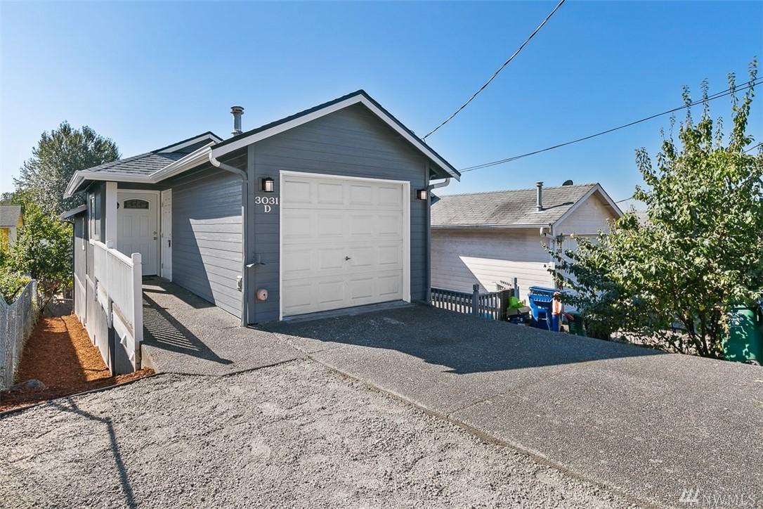 3031 Holden St - Photo 1