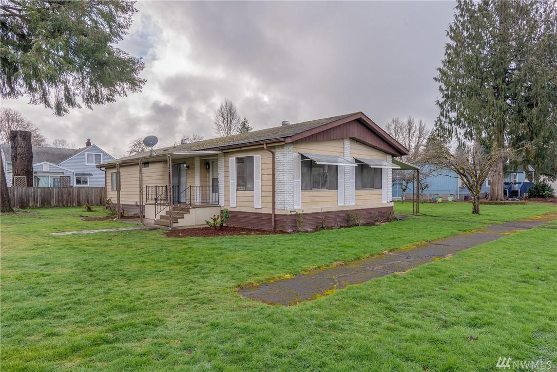 121 Pine St - Photo 1