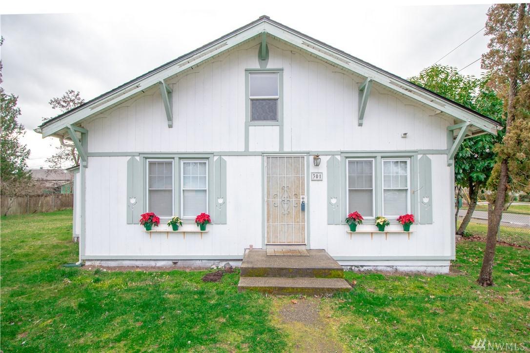 301 Jefferson Ave - Photo 1