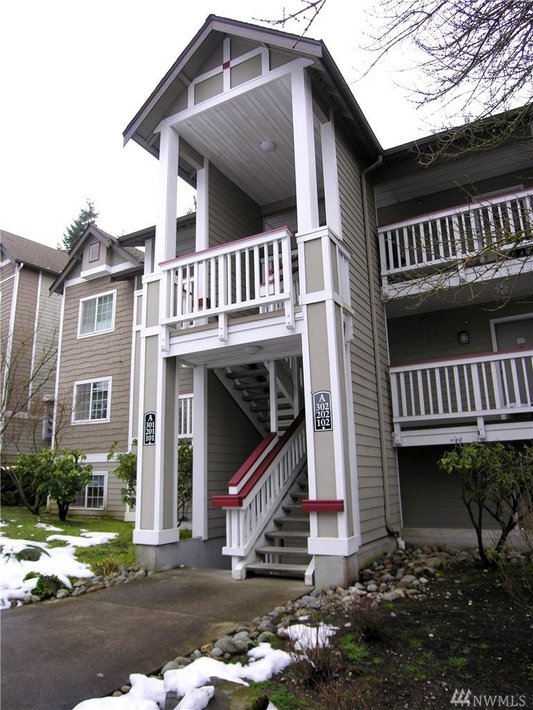 18505 Newport Way - Photo 1