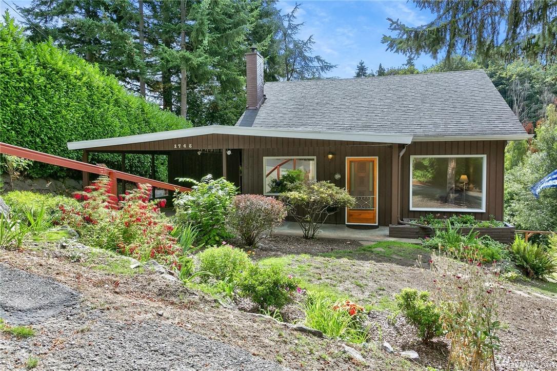 1745 102nd St - Photo 1