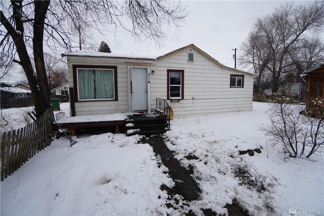 314 Edmonds St - Photo 1