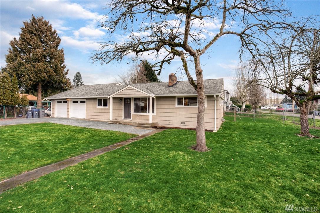802 Celery Ave - Photo 1