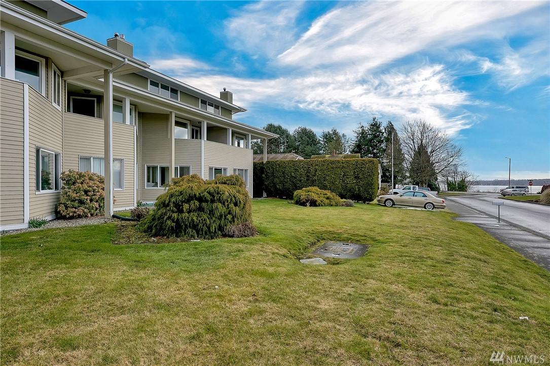 1340 4th St - Photo 1