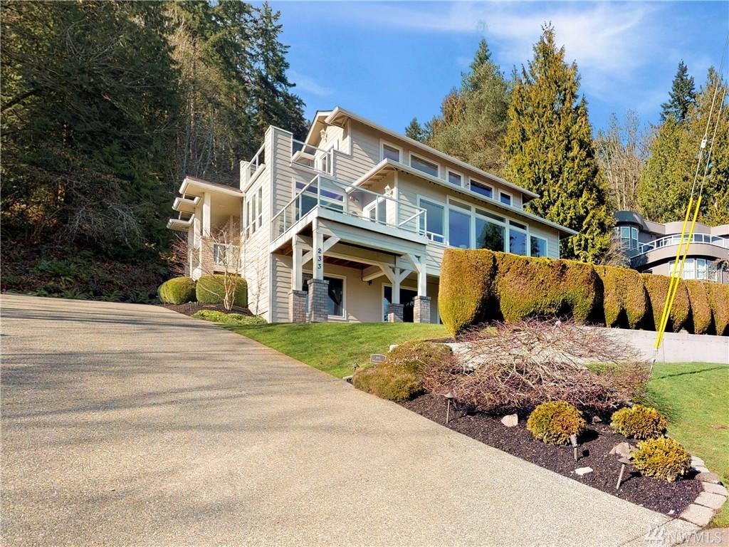 233 Lake Sammamish Pkwy - Photo 1