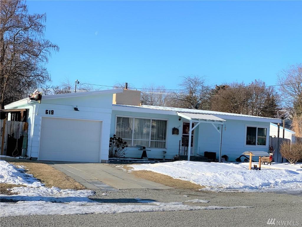 619 Skyview Dr - Photo 1