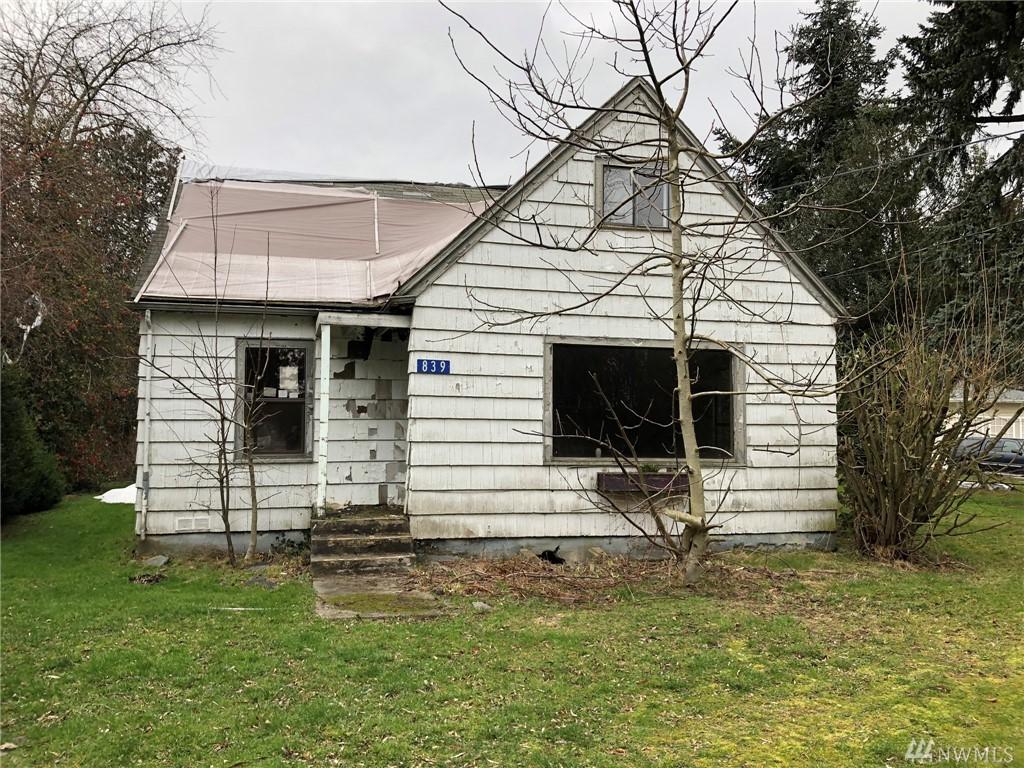839 Gilkey - Photo 1