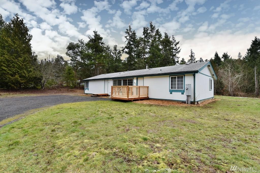 601 204th Av Ct - Photo 1