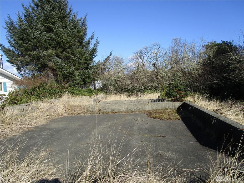 190 Point Brown Ave - Photo 1