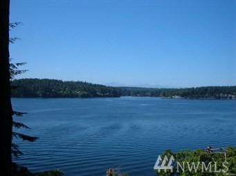 561 Pointes Dr - Photo 1