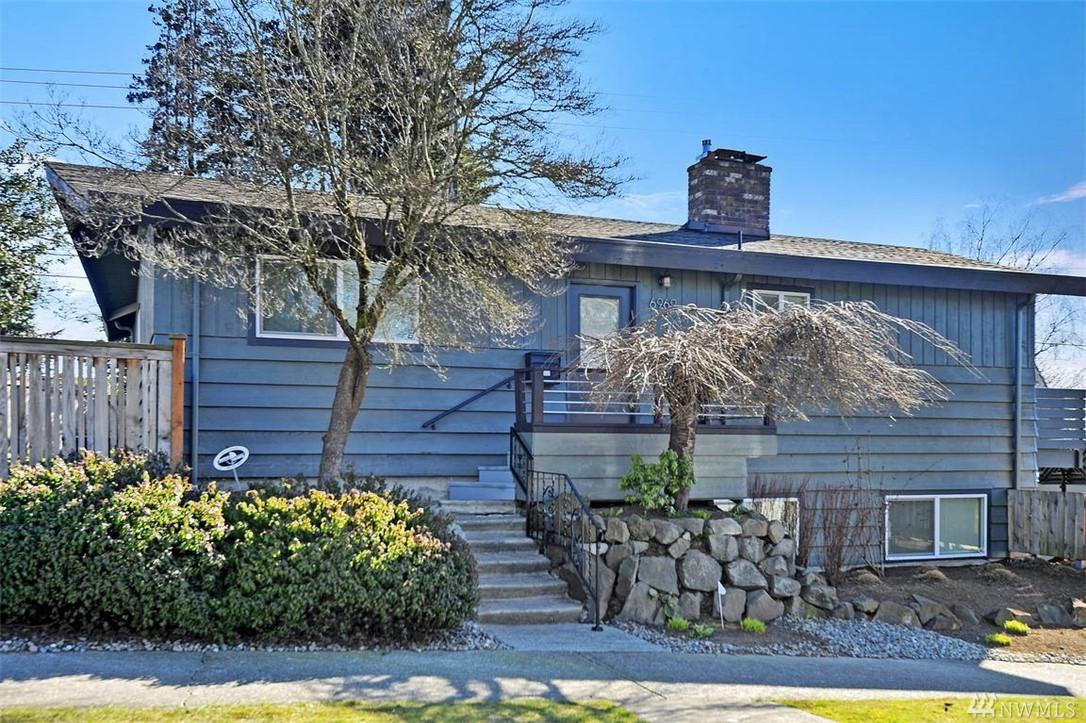 6969 Seward Park Ave - Photo 1