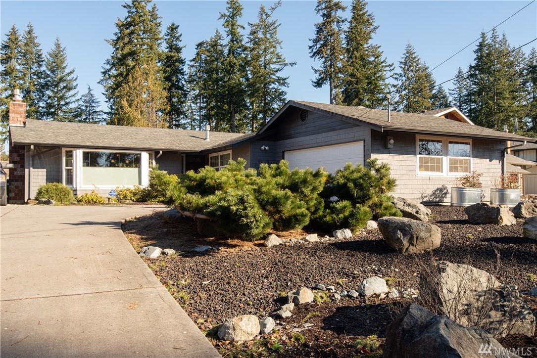 233 Jensen St - Photo 1