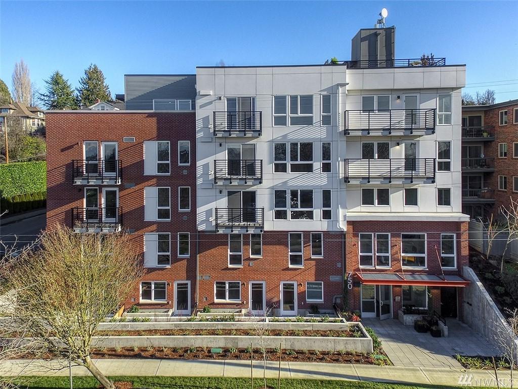 750 11th Ave - Photo 1