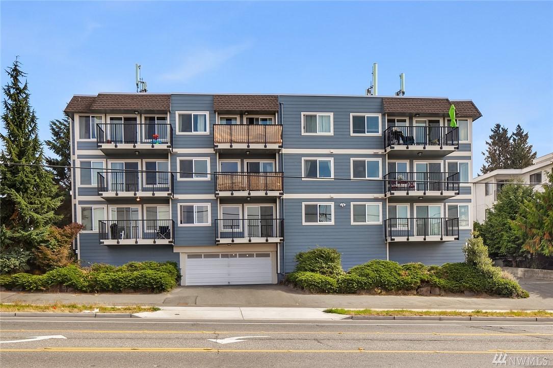 10110 Greenwood Ave - Photo 1