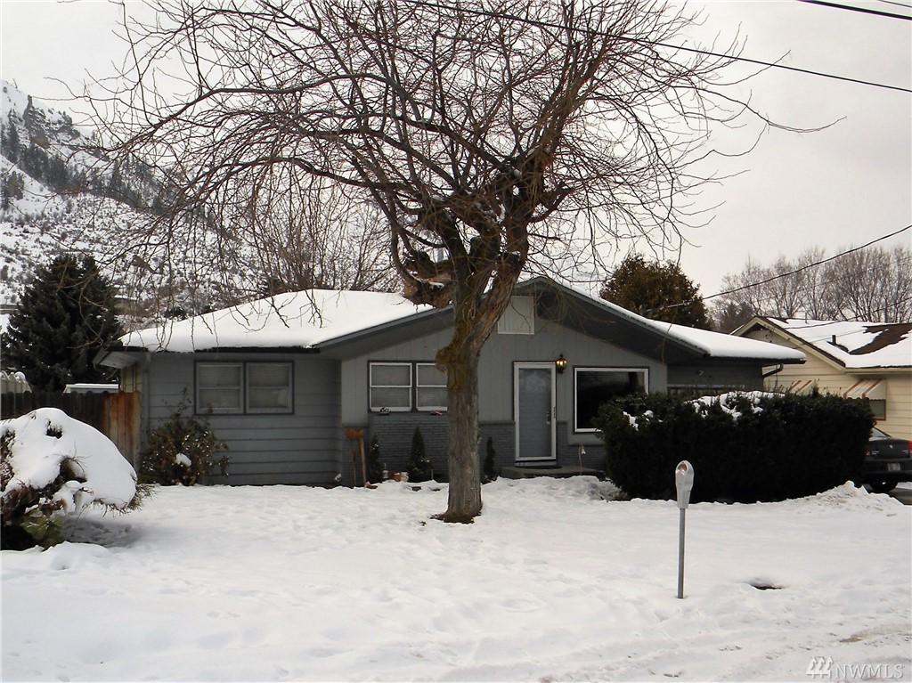1414 Oak St - Photo 1