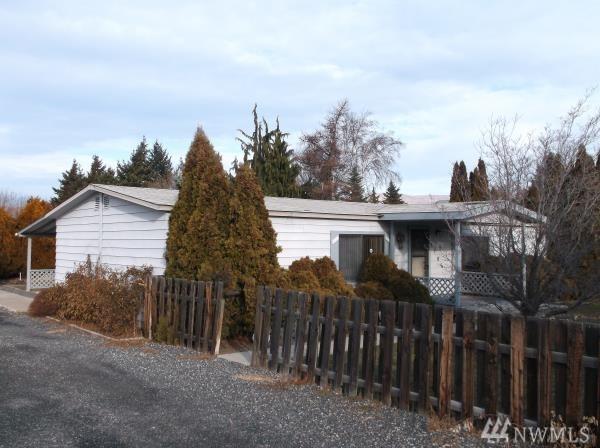 1706 Maple St - Photo 1