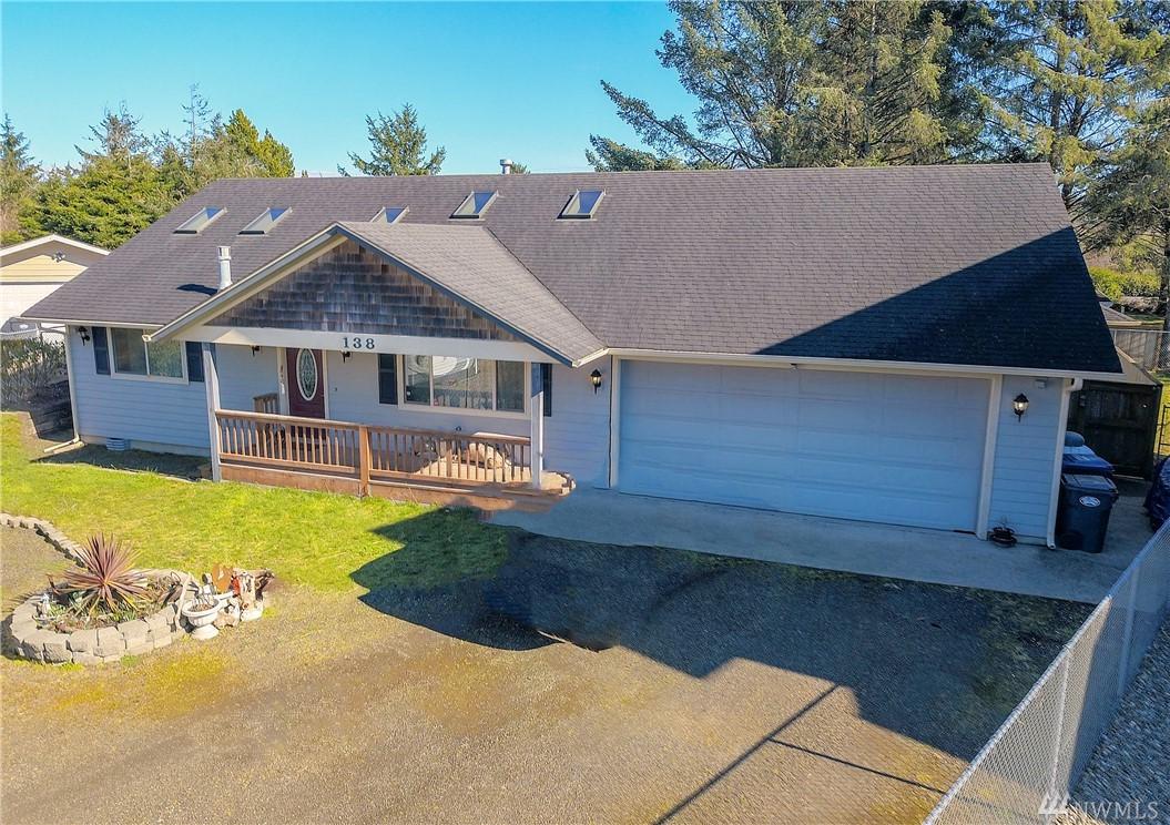 138 Davit Ct - Photo 1