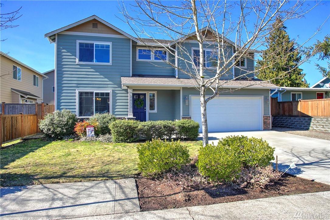 2211 Edmonds Ave - Photo 1