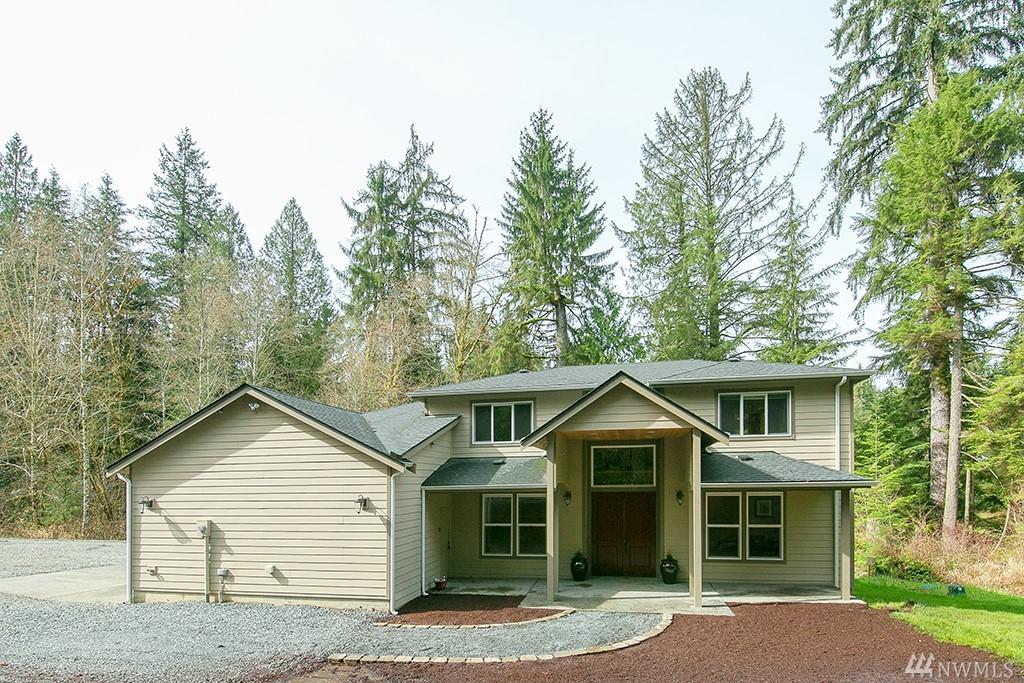 1018 175th Ave - Photo 1