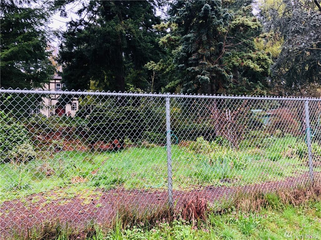 6640 Alaskan St - Photo 1