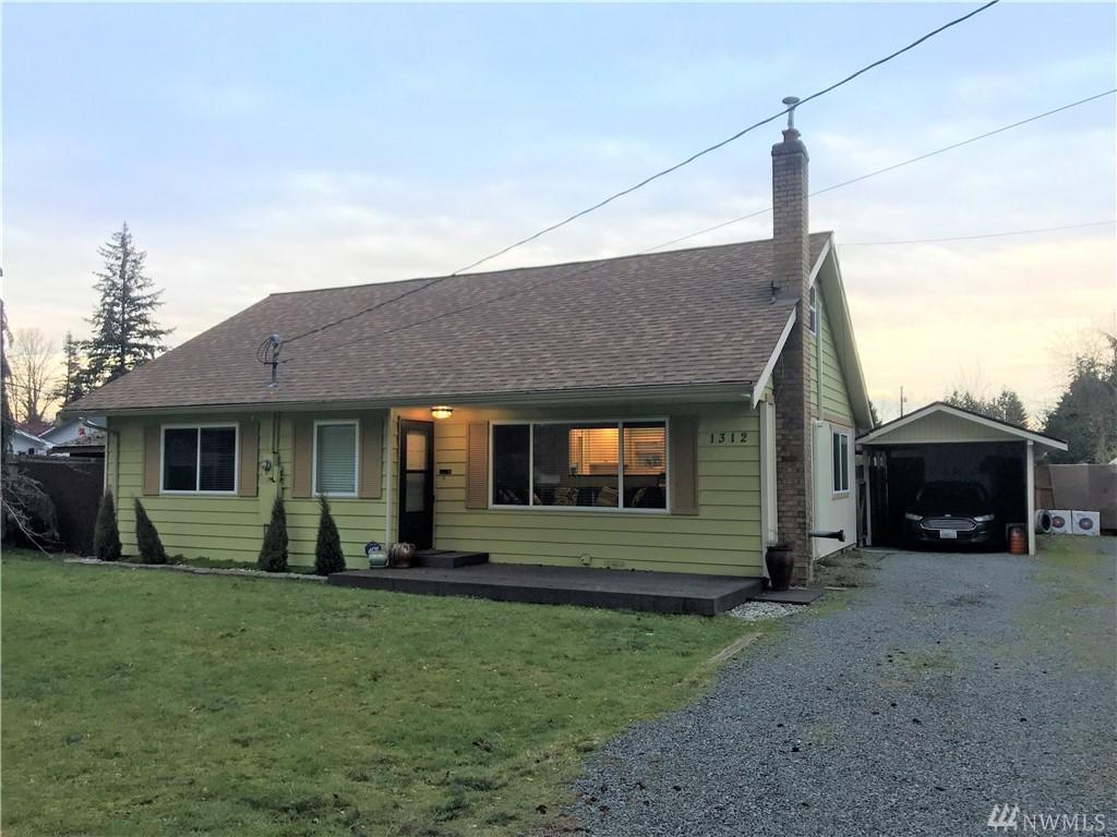 1312 Ash Ave - Photo 1