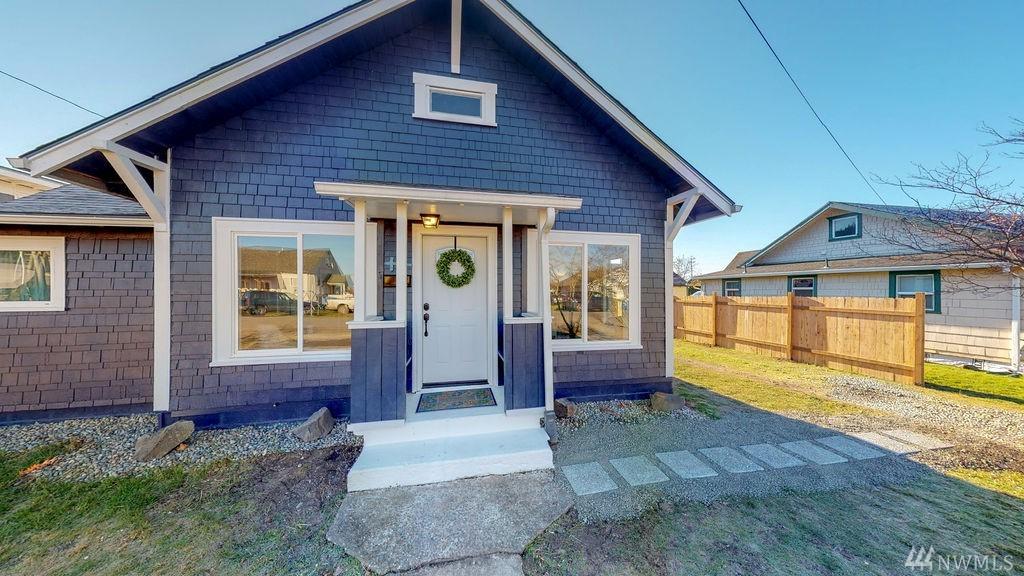 253 11th St - Photo 1