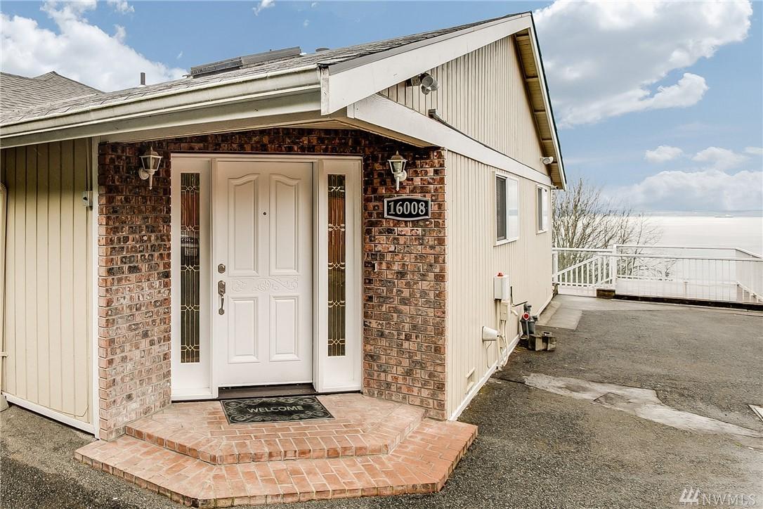 16008 70th Ave - Photo 1