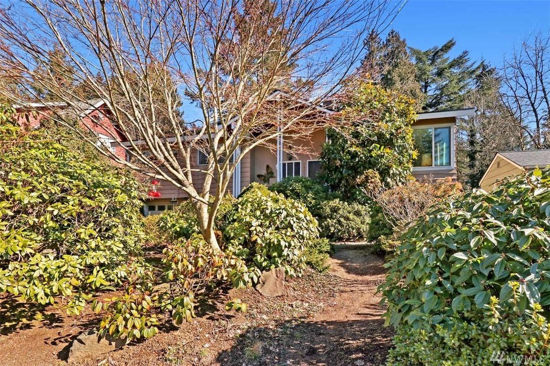 11514 38th Ave - Photo 1
