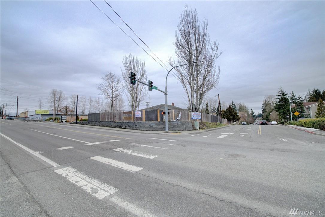 701 100th St - Photo 1