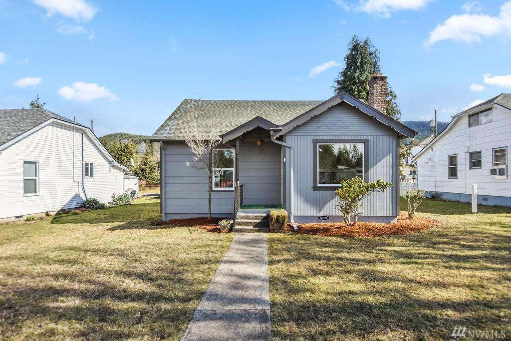 308 Jackson St - Photo 1