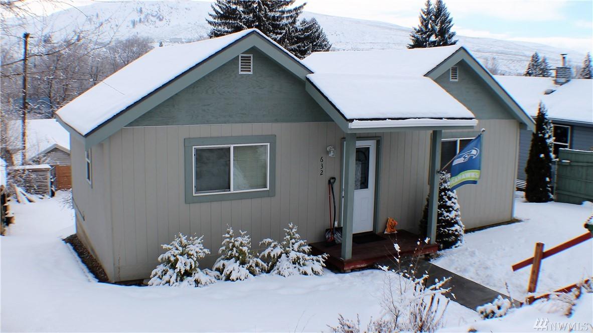 632 3rd Ave - Photo 1