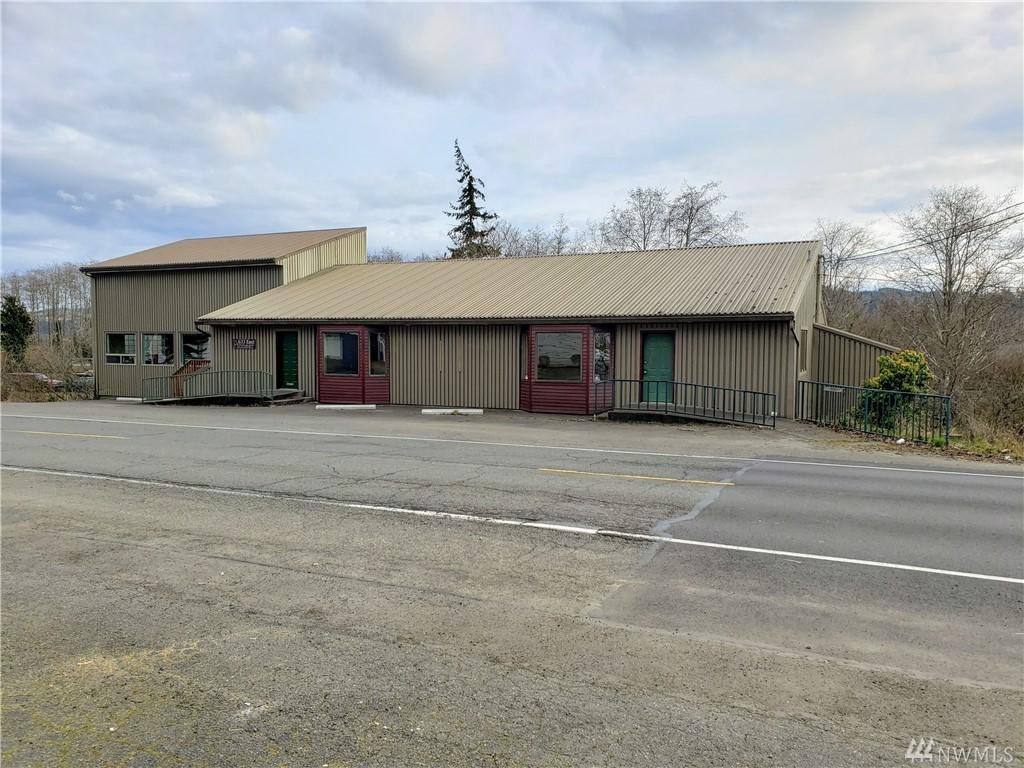 633 Pioneer Ave - Photo 1