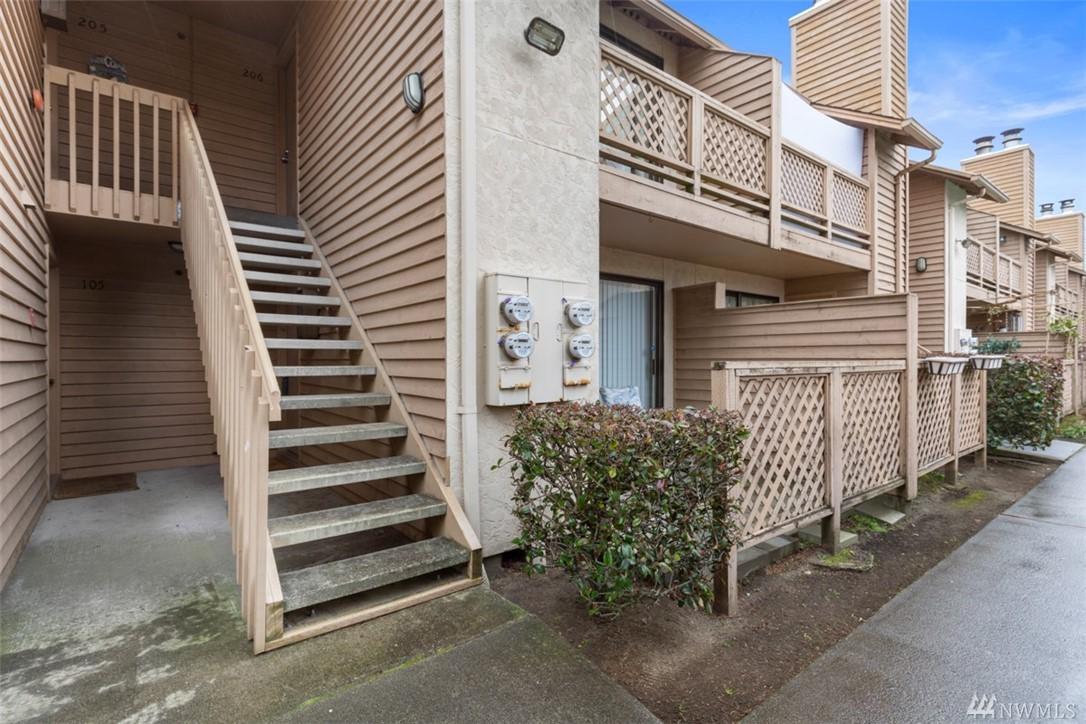 12434 Ambaum Blvd - Photo 1